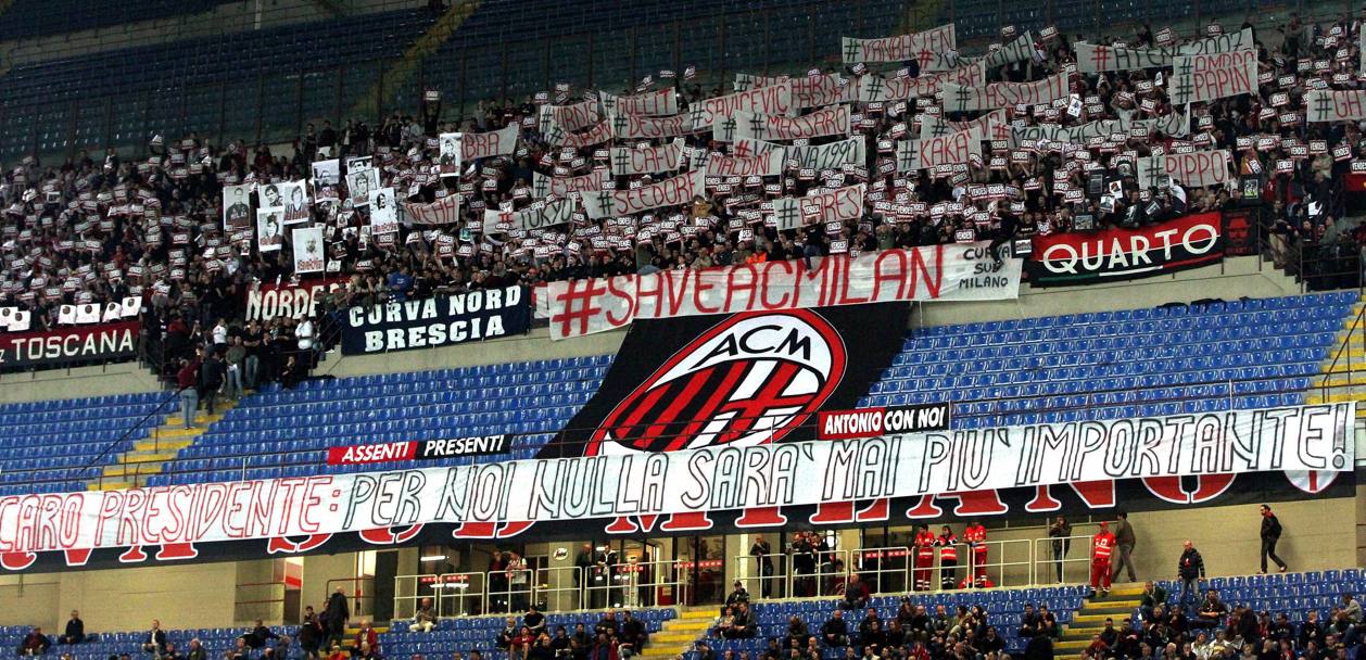 La Curva Sud contro Berlusconi: ecco la contestazione prima di Milan-Samp. Forte